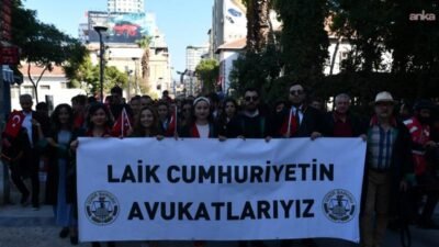 İzmir Barosu, Menderes Adliyesi’nde görülen bir duruşmaya, hakimin "cuma namazı"