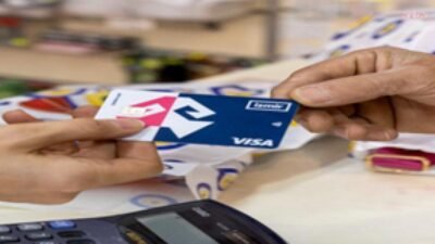 Okul öncesinden üniversiteye kadar uzanan desteklerle İzmir Büyükşehir Belediyesi, çocukların