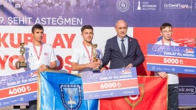 İzmir Büyükşehir Belediyesi tarafından geleneksel hale getirdiği 10 kilometrelik Şehit