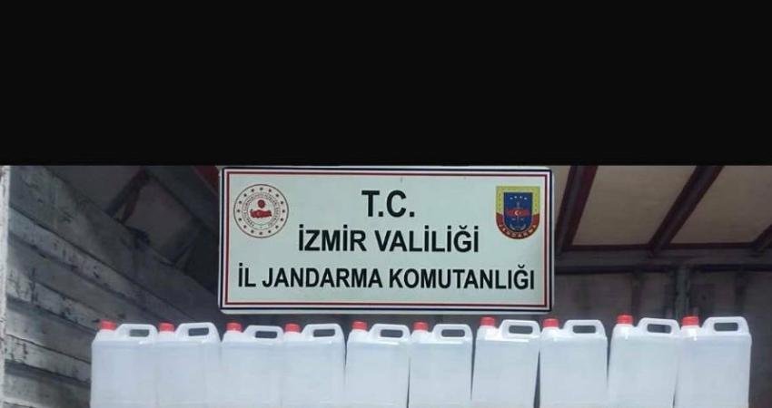 İzmir’de yeni yıl öncesi yürütülen operasyonda, 860 litre etil alkol