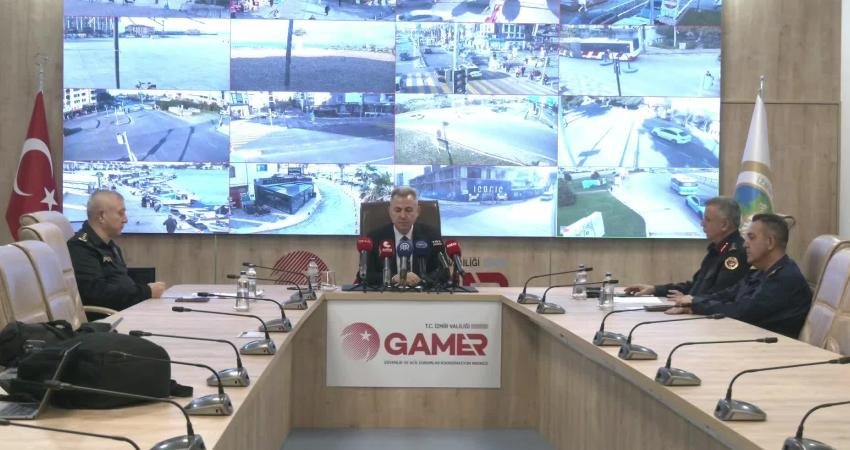 İzmir Valisi Süleyman Elban, yılbaşı gecesi kent genelinde huzur ve