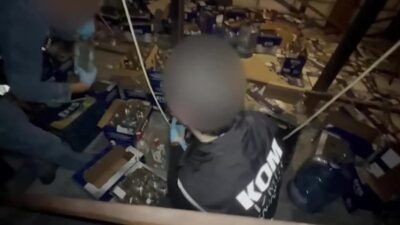 İzmir’de İl Emniyet Müdürlüğü Kaçakçılık Suçlarıyla Mücadele Şube Müdürlüğü ekiplerince