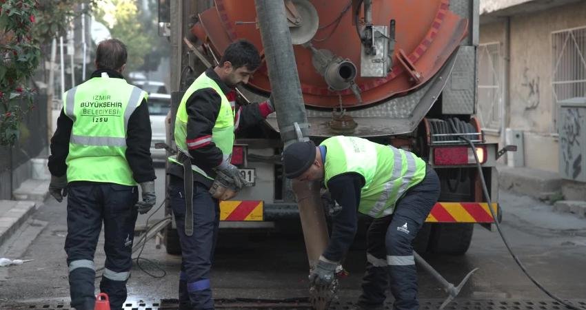 İZSU, kış yağışları öncesi İzmir genelinde 12 ilçede binlerce yağmur