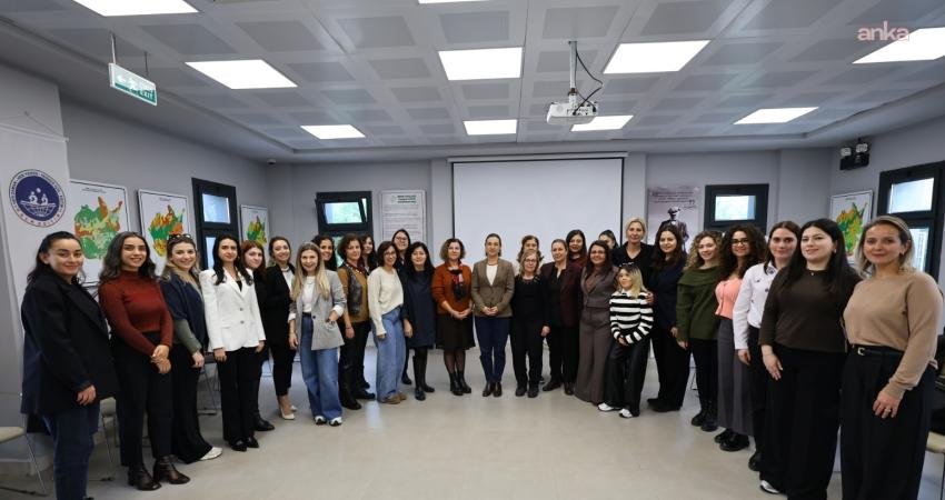 Selçuk Belediyesi ev sahipliğinde düzenlenen “İzmir’de Kadına Yönelik Şiddetle Mücadelede