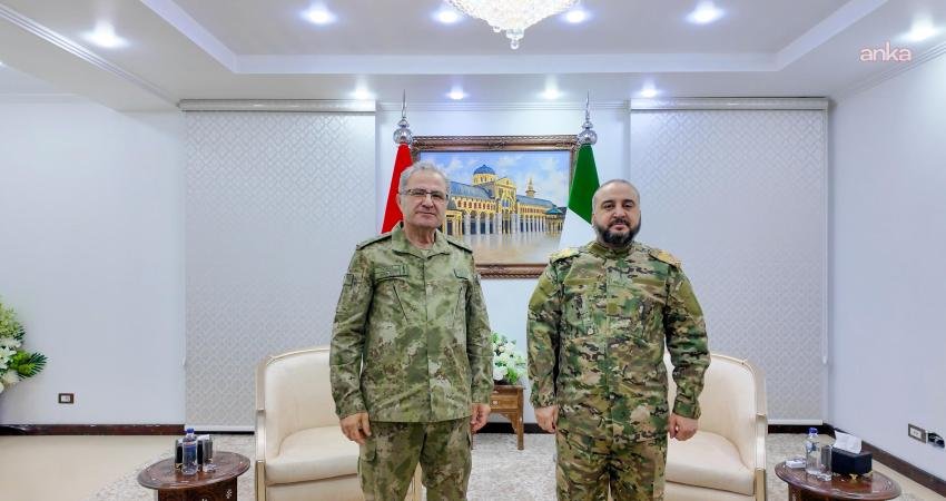 Kara Kuvvetleri Komutanı Tokel, Şam’da Suriye Savunma Bakanı Kasra ve Genelkurmay Başkanı Nasan ile görüştü Kara Kuvvetleri Komutanı Orgeneral Metin Tokel, dün resmi davetli olarak