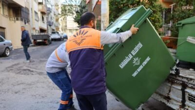 Karabağlar Belediyesi, ilçede temizlik hizmetlerini güçlendirmek amacıyla çöp konteynerlerini yenileme