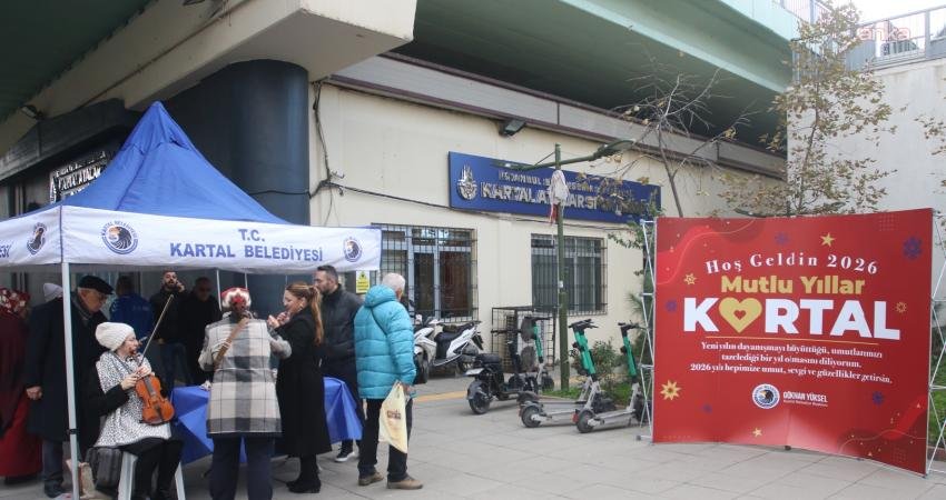 Kartal Belediyesi, yeni yıl kutlamaları kapsamında Marmaray’ın Atalar ve Kartal