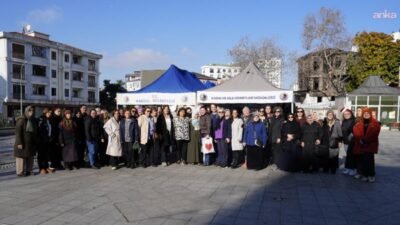 Kartal Belediyesi’nin kadınların el emeği ürünlerini vatandaşlarla buluşturduğu “Kadın Emeği