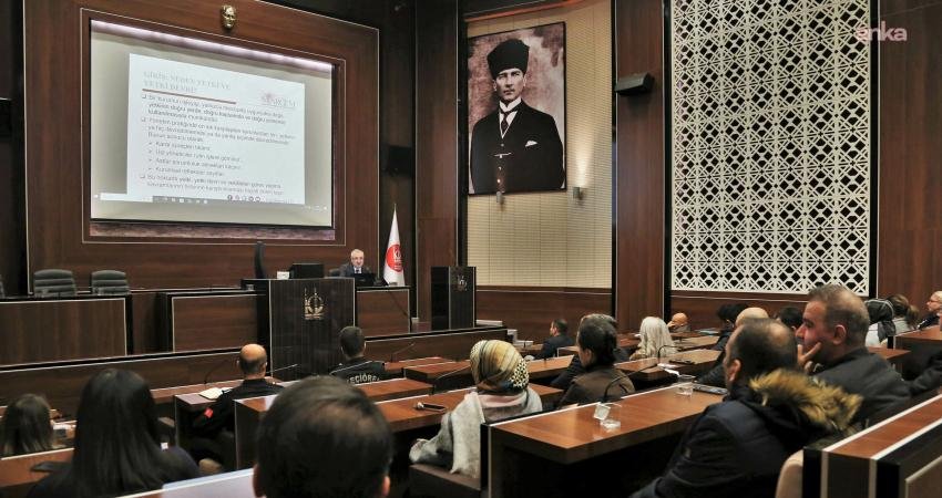 Keçiören Belediyesi, bünyesindeki birim müdürleri ve birim sorumlularına yönelik "Disiplin