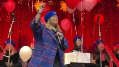 Almanya’nın Köln kentinde, tarihi Dom Katedrali önünde her yıl kurulan