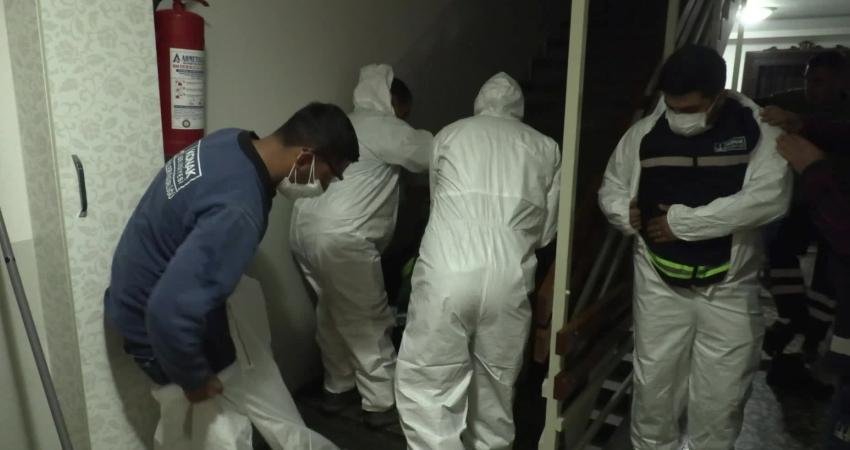 Vatandaşlardan gelen çöp ev ihbarlarını değerlendirerek hızlıca müdahale eden Konak