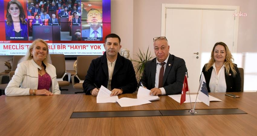 Kuşadası Belediyesi ile TÜM YEREL-SEN arasında sosyal denge tazminatı sözleşmesi imzalandı Kuşadası Belediyesi ile Tüm Yerel Yönetim Çalışanları Sendikası (TÜM YEREL-SEN)