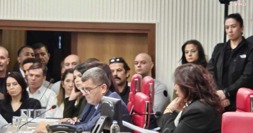 Kuşadası Belediyesi’nden “ilaçlama hizmeti” açıklaması: “Aydın’ın sağlığı Özlem Çerçioğlu’nun siyasi hesaplarına kurban edildi” Kuşadası Belediyesi, "Aydın Büyükşehir Belediye Meclisi’nin aralık ayı toplantısı, Başkan