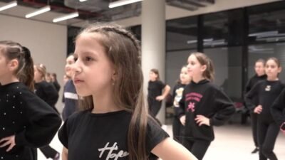 Bu yıl kurulan Lüleburgaz Belediyesi Çocuk Halk Dansları Topluluğu, çalışmalarına