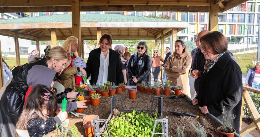 Maltepe Belediyesi ve LÖSEV iş birliğiyle Çocuk Tarım Parkı’nda Yerli