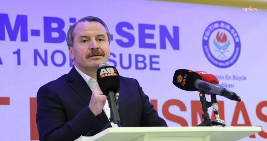 Memur-Sen ve Eğitim-Bir-Sen Genel Başkanı Ali Yalçın: Bazı ünvanlarda ‘kariyer zammı’ ihtiyaç, herkese seyyanen zam ise zarurettir Memur-Sen ve Eğitim-Bir-Sen Genel Başkanı Ali Yalçın, "Bazı ünvanlarda 'kariyer zammı'
