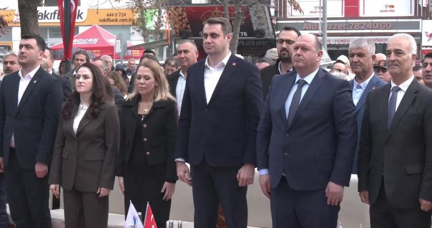 Menderes Belediyesi, ilçeye kazandırılan beş yeni projenin toplu açılışını düzenlenen