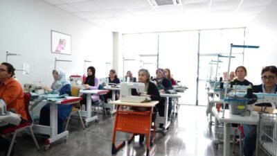 Mersin Büyükşehir Belediyesi’ne bağlı MERCEK Mesleki Eğitim Merkezleri'nde devam eden