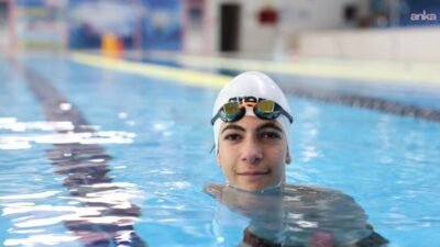 Eskişehir Büyükşehir Spor Kulübü sporcusu 15 yaşındaki milli para yüzücü