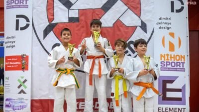 Minik judocu Abdülhakim Yağar, Hollanda’daki Uluslararası Geleen Turnuvası’nda, tüm rakiplerini