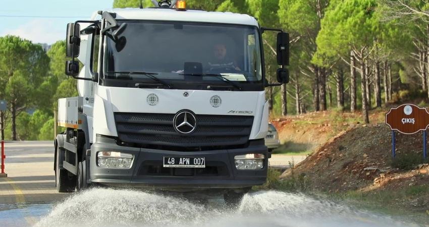 Muğla Büyükşehir Belediyesi, kent genelinde yürütülecek kapsamlı çevre temizliği seferberliğinin