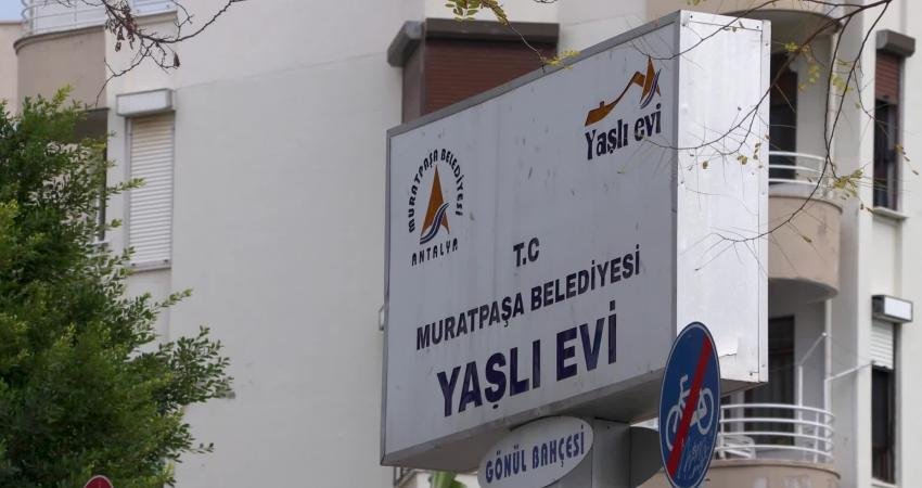Muratpaşa Belediyesi’nden kuşakları buluşturan etkileşim atölyesi Muratpaşa Belediyesi, Falez Yaşlı Evi’nde Vistalya Psikolojik Danışmanlık Merkezi iş