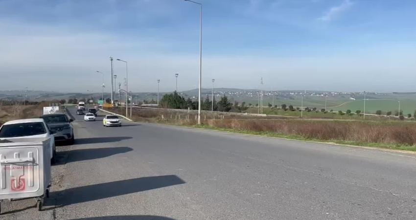 Özel’den Silivri’de İmamoğlu’na ziyaret CHP Genel Başkanı Özgür Özel, Silivri’de tutuklu bulunan partisinin cumhurbaşkanı