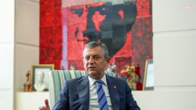 CHP Genel Başkanı Özgür Özel, Manisa'ya giderek Şehir Hastanesi'nde tedavi