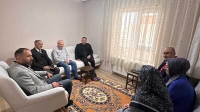 Pursaklar Belediye Başkanı Ertuğrul Çetin, rahatsızlıkları nedeniyle evlerinde tedavisi devam