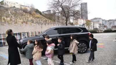 Pursaklar Belediyesi, Yerli Malı Haftası etkinlikleri kapsamında Nezaket Okulu’nun minik