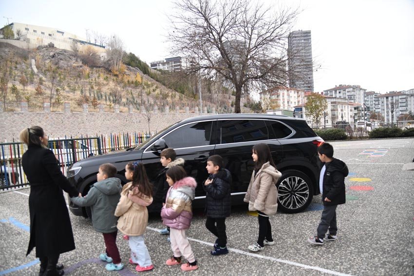 Pursaklar Belediyesi, Yerli Malı Haftası etkinlikleri kapsamında Nezaket Okulu’nun minik