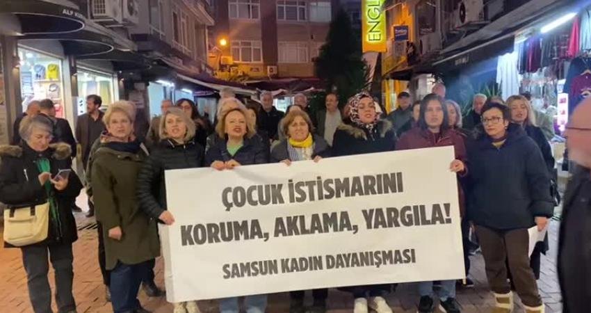 Samsun Kadın Dayanışması’ndan TBMM’de cinsel istismara protesto Samsun Kadın Dayanışması, TBMM’de yaşanan cinsel istismar olayını protesto ederek,