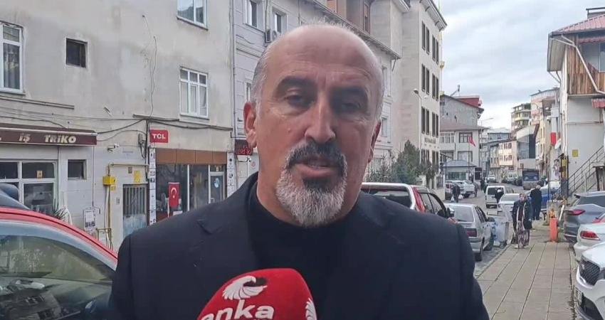 Şavşat’ta vatandaşlar artan fiyatlara tepkili: Hiçbir şey alamıyoruz. En büyük paramız neredeyse 20 lira gibi oldu CHP Şavşat İl Genel Meclis Üyesi Yaşar Gülel, Artvin’in Şavşat
