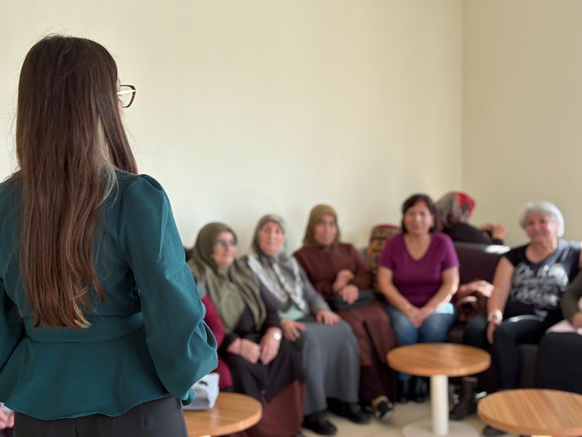 Sincan Belediyesinden ücretsiz psikososyal destek hizmeti Sosyal belediyecilik anlayışı doğrultusunda vatandaşların her koşulda yanında olan Sincan