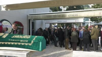 Önceki gün 80 yaşında yaşama veda eden eleştirel siyaset bilimci