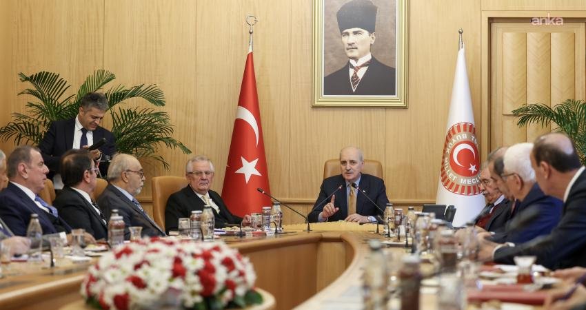TBMM Başkanı Kurtulmuş, eski Doğu ve Güneydoğu Anadolu milletvekillerini kabul etti TBMM Başkanı Numan Kurtulmuş, Milli Dayanışma, Kardeşlik ve Demokrasi Komisyonu’nun