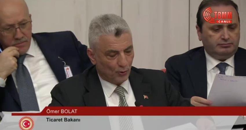 TBMM Genel Kurulu… Bakan Bolat’tan CHP sıralarına: Yavuz hırsız, ev sahibini suçlarmış Ticaret Bakanı Ömer Bolat, CHP Grup Başkanvekili Ali Mahir Başarır’ın