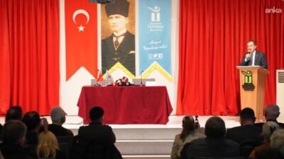 Tepebaşı Belediyesi ve Cumhuriyet Kitapları iş birliğiyle düzenlenen "Tepebaşı-Cumhuriyet Sanat