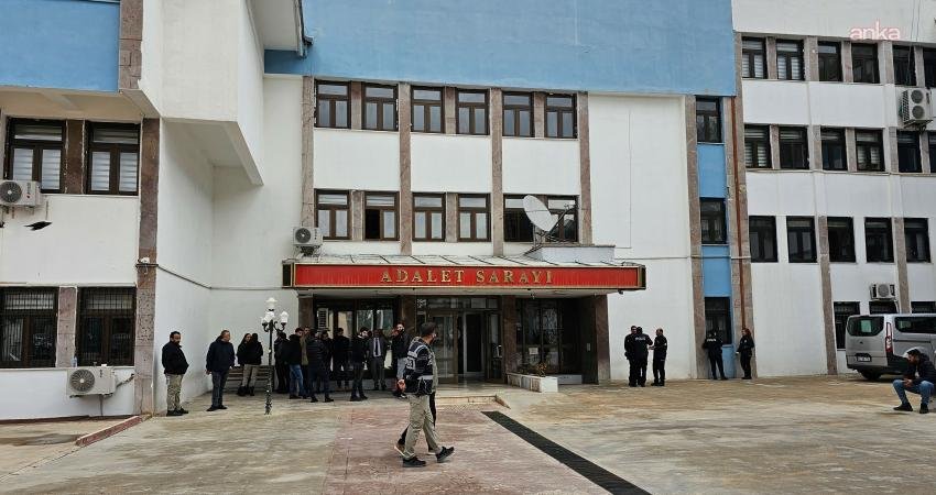 Tunceli’de silahlı saldırı: 2 şüpheli tutuklandı Tunceli’nin Atatürk Mahallesi 15 Temmuz Bulvarı’nda 12 Aralık 2025 günü