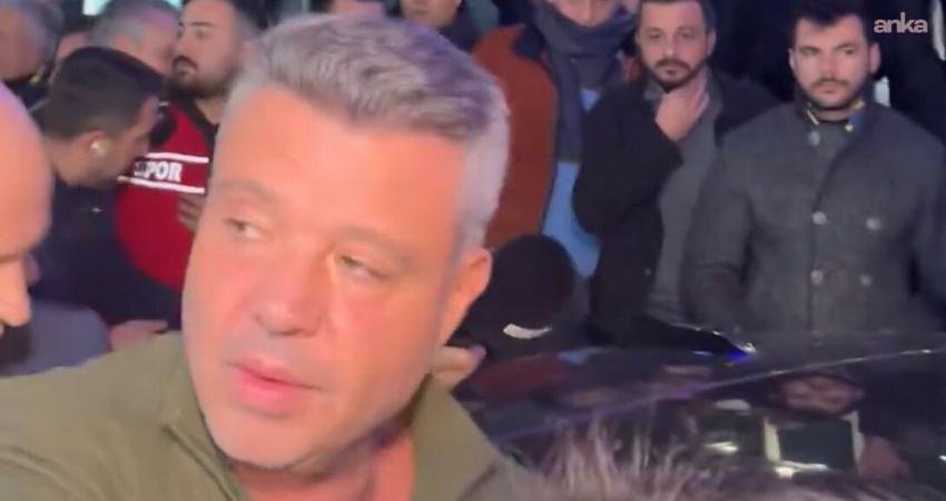 Uyuşturucu soruşturması kapsamında ifadeye çağırılan Saadettin Saran İstanbul’a döndü, havalimanında sloganlarla karşılandı Transfer görüşmeleri için İtalya’nın Milano kentinde bulunan Sadettin Saran, ifadeye