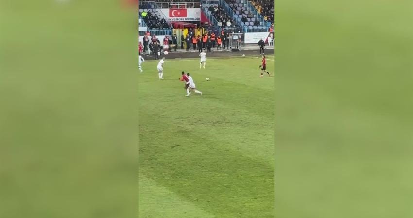 Trendyol 1. Lig'de dün Ümraniyespor ile oynadığı maçta 1 golü