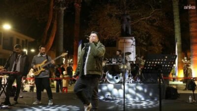 Mudanya Belediyesi tarafından Mütareke Meydanı’nda kurulan Yeni Yıl Pazarı, stantları,