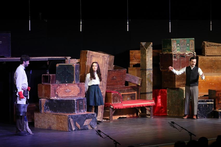 Yenimahalle Belediyesi tarafından 7'ncisi düzenlenen Tiyatro Festivali kapsamında, dünya tiyatro