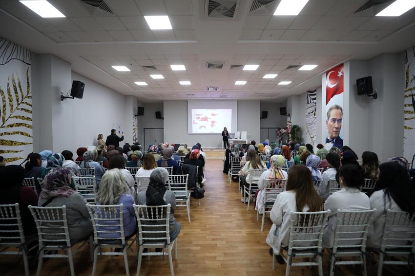Yenimahalle Belediyesi,  toplumsal farkındalık ve sağlık seminerlerine LÖSEV işbirliğinde devam