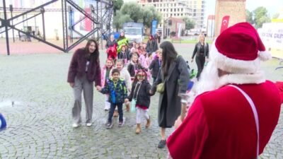 Yuvamız İzmir Çocuk Etkinlik Merkezlerinde eğitim alan çocuklar, Tarihi Havagazı