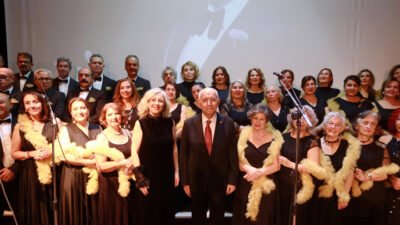 Türk Sanat Müziği'nin unutulmaz ismi Zeki Müren, doğum gününde Yenimahalle Belediyesi tarafından