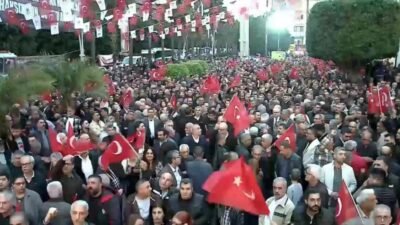 Adana Büyükşehir Belediye Başkanı Zeydan Karalar'ın tutukluluğu, 150. gününde Adana'da