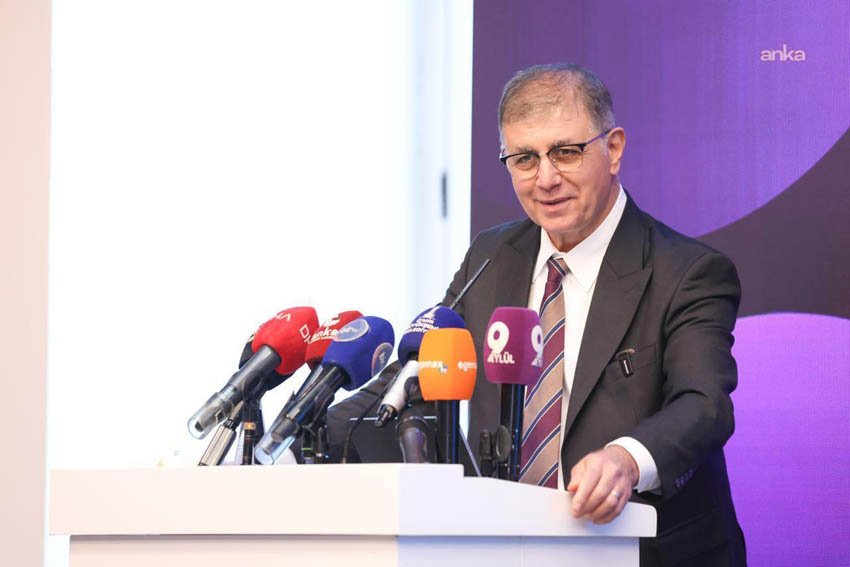 ESİAD ev sahipliğinde düzenlenen “Su Konferansı”nda konuşan İzmir Büyükşehir Belediye