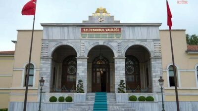 İstanbul Valiliği, kar yağışı nedeniyle bugün saat 10.00’dan itibaren ağır