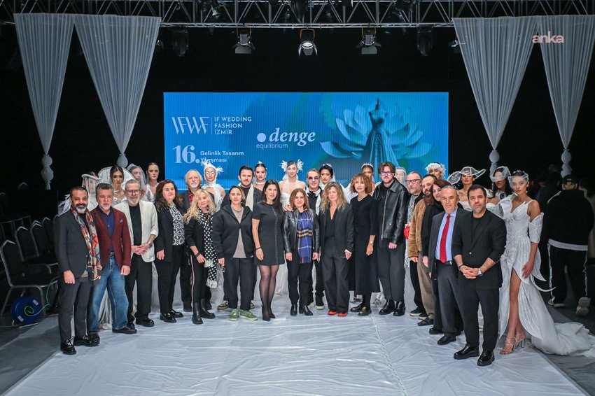 IF Wedding Fashion İzmir kapsamında düzenlenen Gelinlik Tasarım Yarışması’nı kazanarak